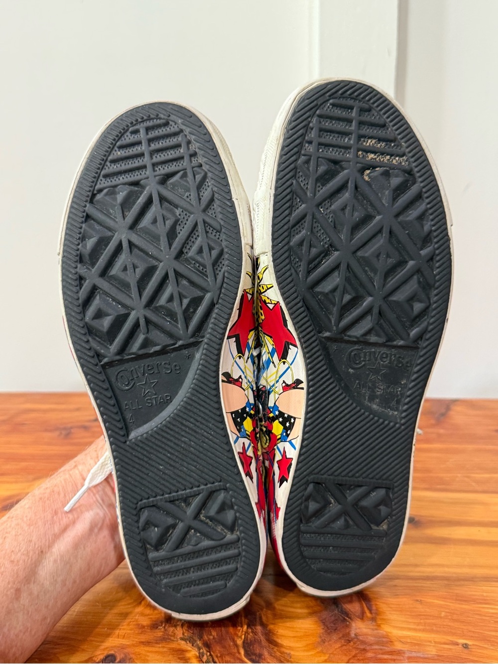Converse Wonder Woman Sneakers - Picture 6 of 8